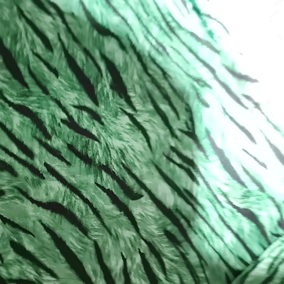 International Concept Animal Print Skirt. Size 10 - Picture 4 of 5